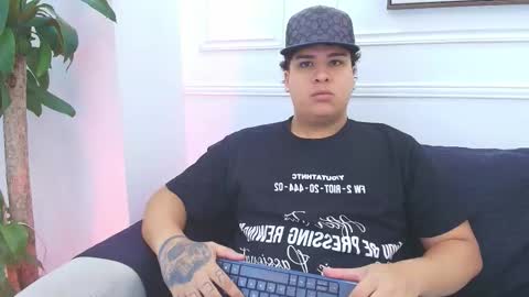 bennett_alejoo online show from 11/30/25, 06:01