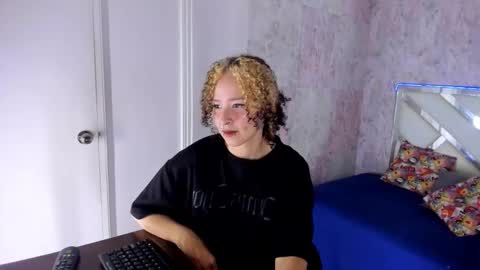 Snapshot of benny_wilson chatting on 09/16/25, 03:51 benny_wilson online show from 09/16/25, 03:51