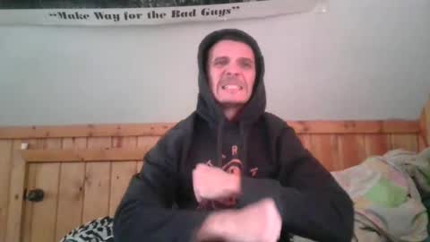 Snapshot of bennymn chatting on 02/10/25, 06:13 benny and innocentvixon online show from 02/10/25, 06:13