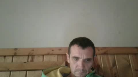 Snapshot of bennymn chatting on 10/26/25, 04:35 benny and innocentvixon online show from 10/26/25, 04:35