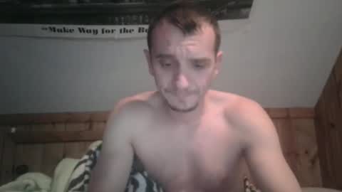 Snapshot of bennymn chatting on 11/23/25, 03:01 benny and innocentvixon online show from 11/23/25, 03:01