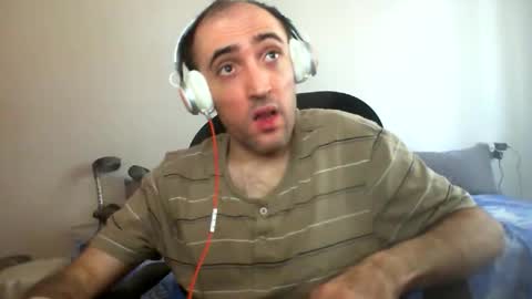 bentish online show from 09/19/25, 07:32