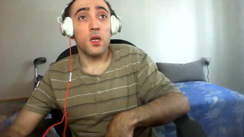 bentish online show from 10/29/25, 07:54