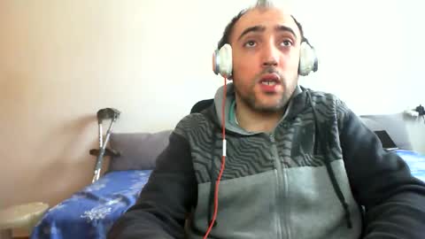 bentish online show from 03/25/26, 08:09