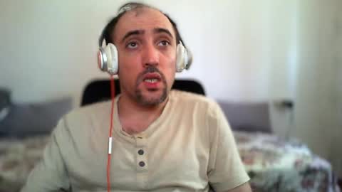 Snapshot of bentish chatting on 07/18/26, 08:18 bentish online show from 07/18/26, 08:18