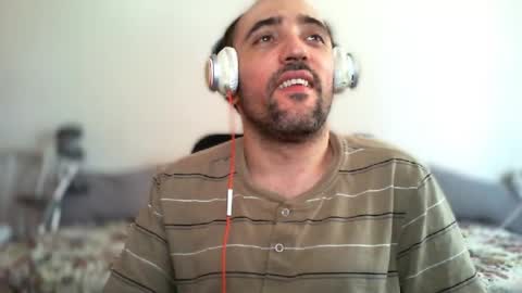 Snapshot of bentish chatting on 07/23/26, 08:12 bentish online show from 07/23/26, 08:12