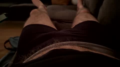 Snapshot of benz10001 chatting on 12/08/24, 03:43 benz10001 online show from 12/08/24, 03:43