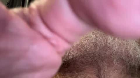 Snapshot of benz10001 chatting on 12/31/24, 02:14 benz10001 online show from 12/31/24, 02:14