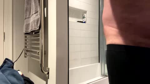 benz10001 online show from 10/13/25, 02:55