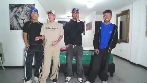 benz boys online show from 11/04/25, 11:42