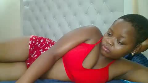 Snapshot of berbie_eva chatting on 12/18/25, 07:47 Berbie eva online show from 12/18/25, 07:47