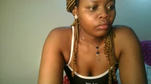 Snapshot of berbie_eva chatting on 02/25/26, 08:02 Berbie eva online show from 02/25/26, 08:02