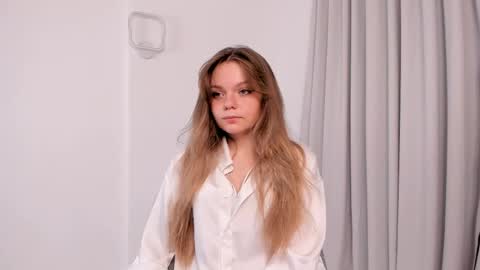 Julie online show from 04/19/26, 06:10