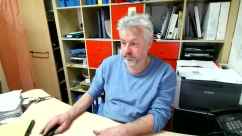 Snapshot of berg_boy chatting on 01/11/25, 12:50 Martin online show from 01/11/25, 12:50