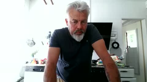 Martin online show from 04/24/26, 03:36