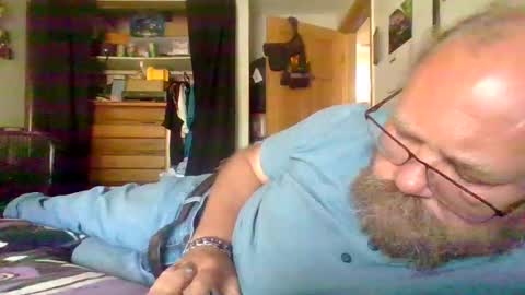 Snapshot of bergeeric1970 chatting on 10/02/25, 06:59 bergeeric1970 online show from 10/02/25, 06:59