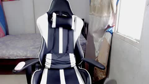 Bergon77 online show from 02/22/25, 06:41