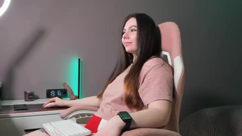 Snapshot of beriesniks chatting on 02/25/25, 12:13 BeriesNiks online show from 02/25/25, 12:13
