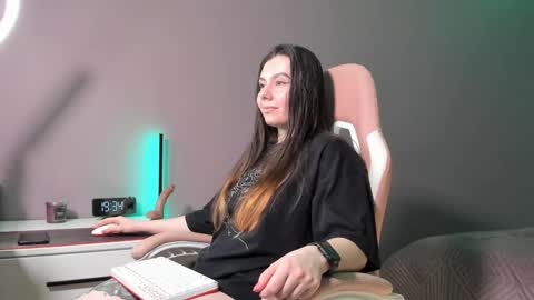 Snapshot of beriesniks chatting on 03/07/25, 12:34 BeriesNiks online show from 03/07/25, 12:34