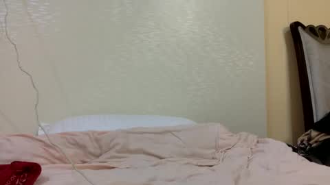 tixxie  online show from 02/22/25, 05:12