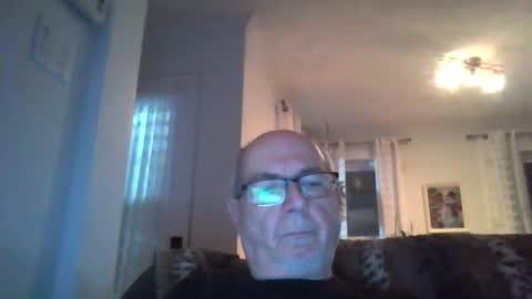 bernard1102 online show from 01/13/25, 11:41