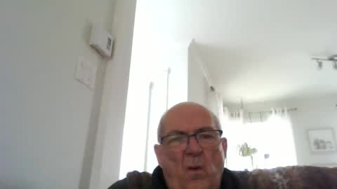 Snapshot of bernard1102 chatting on 05/21/26, 01:07 bernard1102 online show from 05/21/26, 01:07