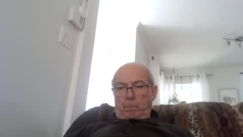 bernard1102 online show from 07/06/26, 01:52