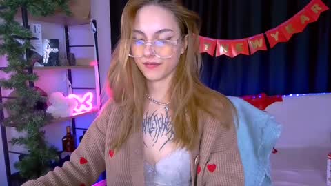 Snapshot of bernardaboons chatting on 12/28/24, 02:10 bernardaboons online show from 12/28/24, 02:10