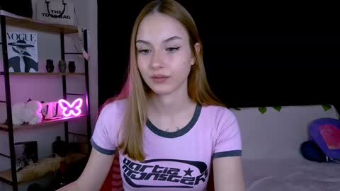 Snapshot of bernardaboons chatting on 02/06/25, 11:43 bernardaboons online show from 02/06/25, 11:43