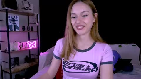 Snapshot of bernardaboons chatting on 02/08/25, 03:00 bernardaboons online show from 02/08/25, 03:00