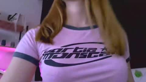 Snapshot of bernardaboons chatting on 02/27/25, 01:38 bernardaboons online show from 02/27/25, 01:38