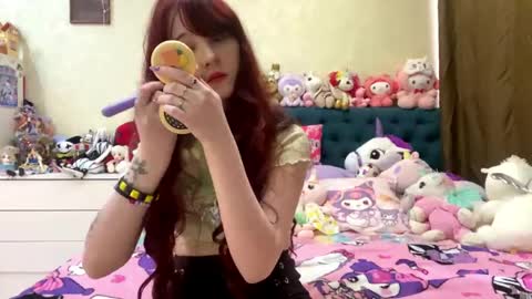 Snapshot of bernardinahedquist chatting on 05/12/26, 07:27 Eva online show from 05/12/26, 07:27