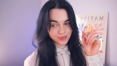 Milla online show from 04/18/26, 07:12