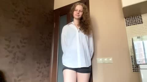 Sophia online show from 09/20/25, 12:06