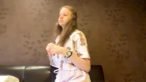 Sophia online show from 09/27/25, 11:37