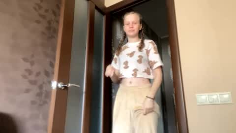 Sophia online show from 10/04/25, 10:57