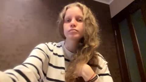 Sophia online show from 10/21/25, 11:33