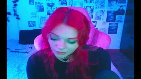 Snapshot of berriekitten chatting on 10/24/25, 06:37 BerrieKitten online show from 10/24/25, 06:37