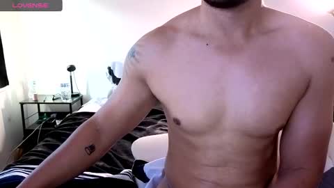 berriess_ online show from 10/18/25, 12:06