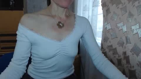 Snapshot of berry2024 chatting on 11/15/25, 06:33 berry2024 online show from 11/15/25, 06:33