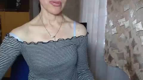 Snapshot of berry2024 chatting on 11/28/25, 08:06 berry2024 online show from 11/28/25, 08:06