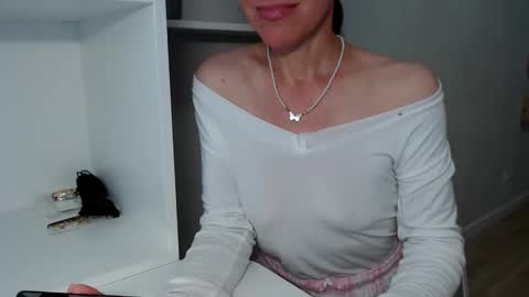 berry2024 online show from 05/27/26, 07:05