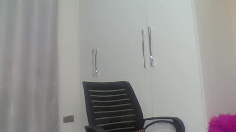 berryl online show from 11/15/25, 07:10