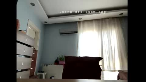 Snapshot of besle_10 chatting on 05/18/26, 11:38 . online show from 05/18/26, 11:38