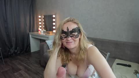 Snapshot of best__angelica chatting on 01/20/25, 01:00 best__angelica online show from 01/20/25, 01:00