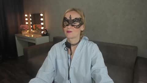 Snapshot of best__angelica chatting on 02/21/25, 05:20 best__angelica online show from 02/21/25, 05:20
