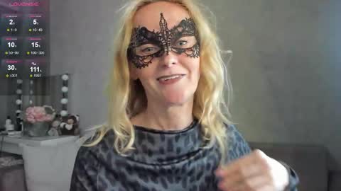 Snapshot of best__angelica chatting on 09/21/25, 04:08 best__angelica online show from 09/21/25, 04:08