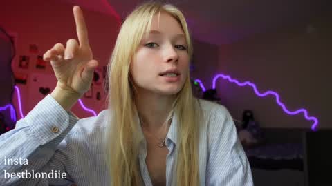 Chloe Next stream on Friday online show from 01/03/25, 05:31