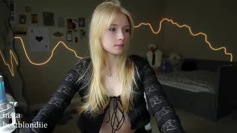 Chloe Next stream on Friday online show from 03/02/25, 05:47