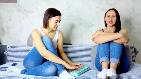 Hellen and Natali online show from 02/15/26, 07:51